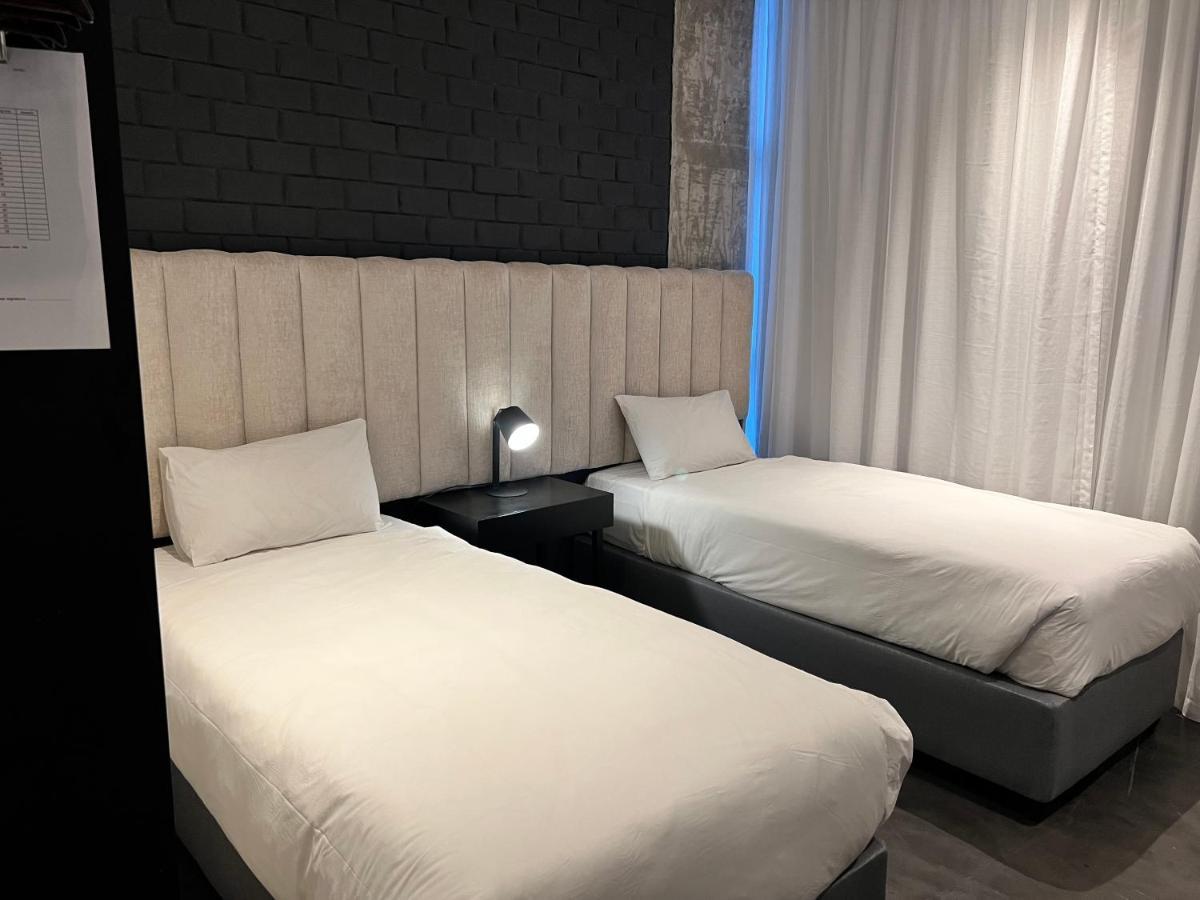 The Urban Hotel Лусака Екстериор снимка